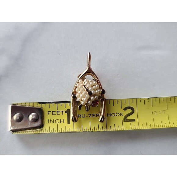 Ladybug On Wishbone Faux Pearl And Rhinestone Brooch Vintage Costume Jewelry - Picture 10 of 10